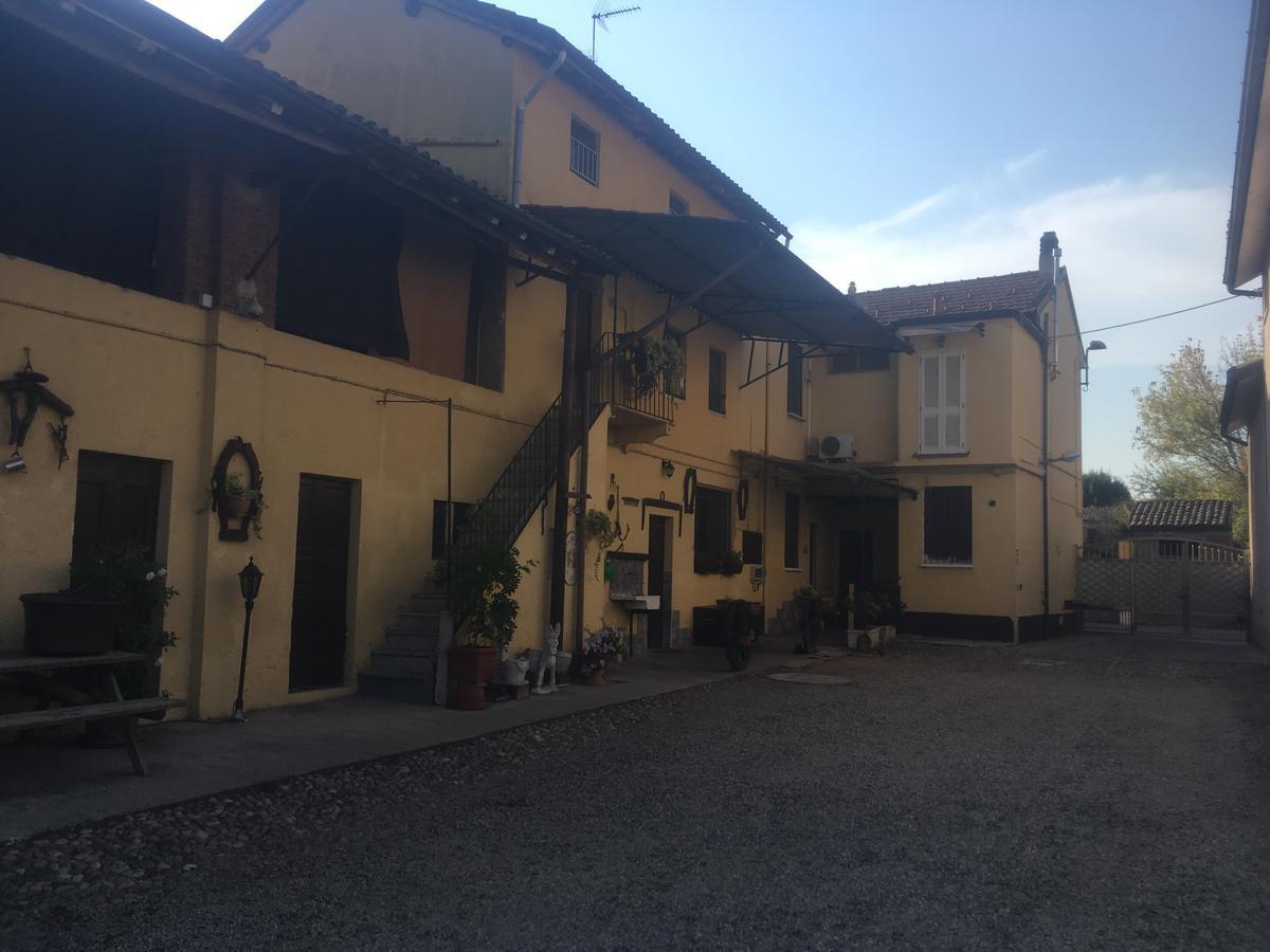 Yoghi & Bubu Gambolò Exterior foto